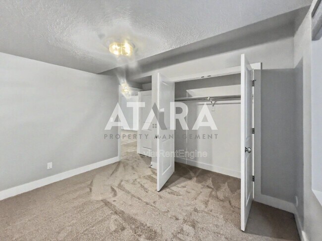 Building Photo - 9167 S Galette Ln