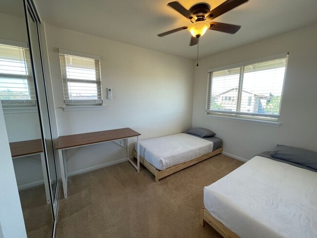 Building Photo - Pet Friendly Kahoma Village Furnished 3 Bed/2.5 Bath Townhome