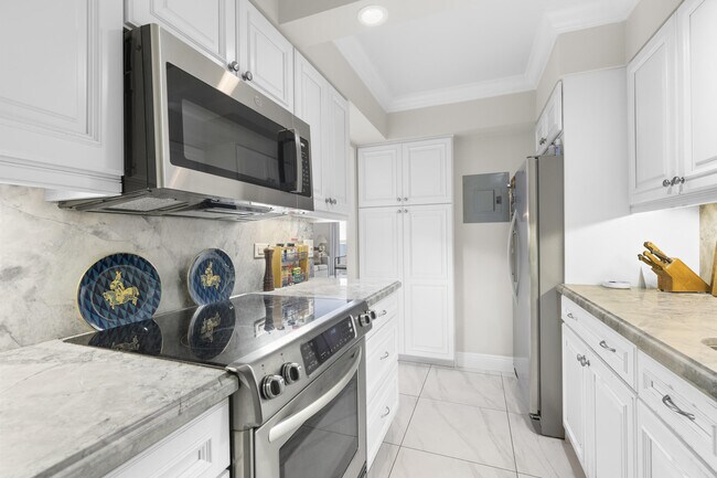 Building Photo - 1208 Marine 901 Way
