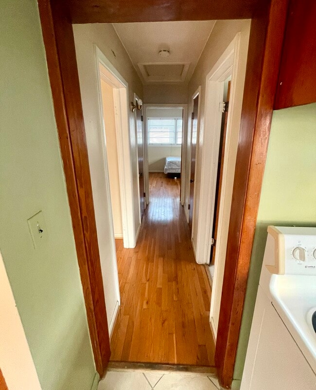 Building Photo - VP Real Estate 21