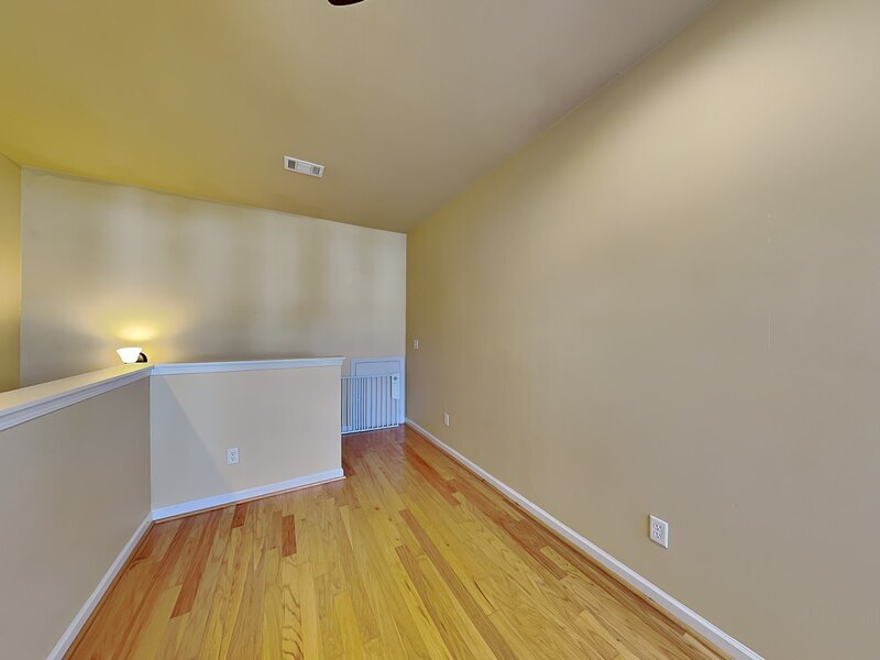 Building Photo - 1036 Portobello Rd