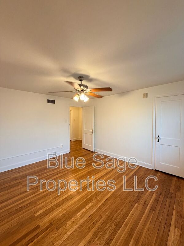 Building Photo - 314 Spruce St