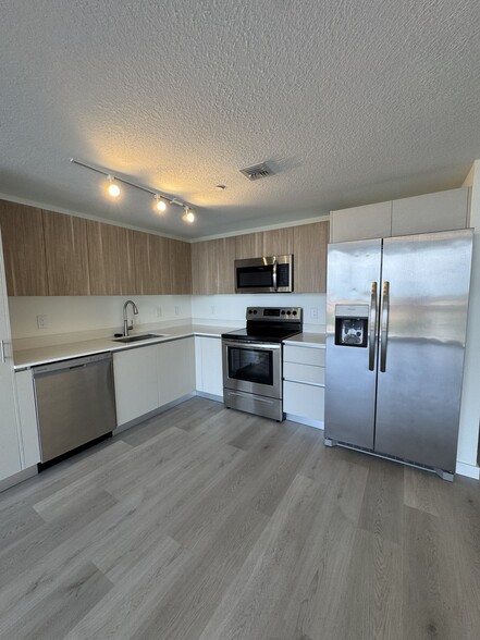 Primary Photo - 10772 NW 78th Ter