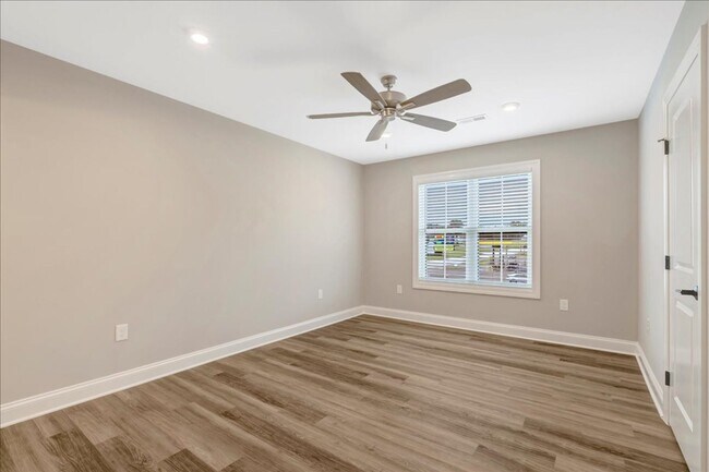 Building Photo - Cherfran Townhomes: Luxury Living in the Heart of South Hill