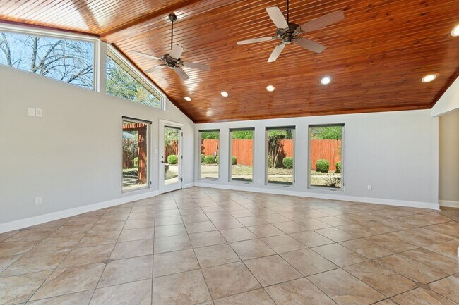 Building Photo - 3222 S.54th Street-