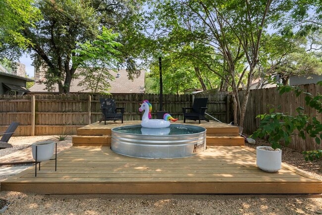 Building Photo - 510 Meadow Lea Dr