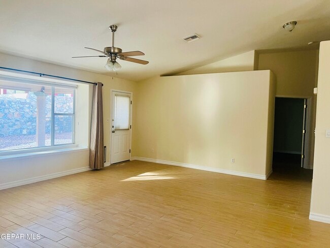 Building Photo - 7065 Tierra Roja St
