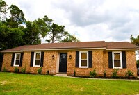 Building Photo - 3932 Creekwood Ln