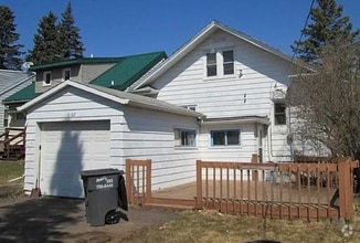 Building Photo - 1307 N 20th Ave E