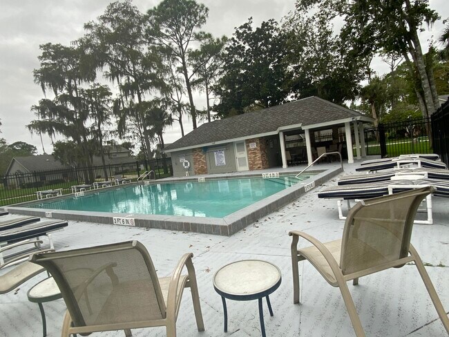 Building Photo - 157 Bob White Ct