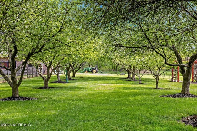Building Photo - 13 Driftwood Ln