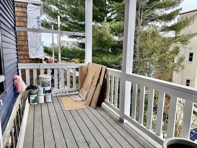 Building Photo - 38 Washburn St