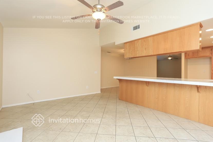 Building Photo - 44523 Galicia Dr