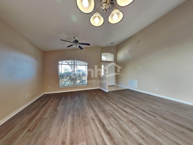 Building Photo - 5334 New Savannah Cir