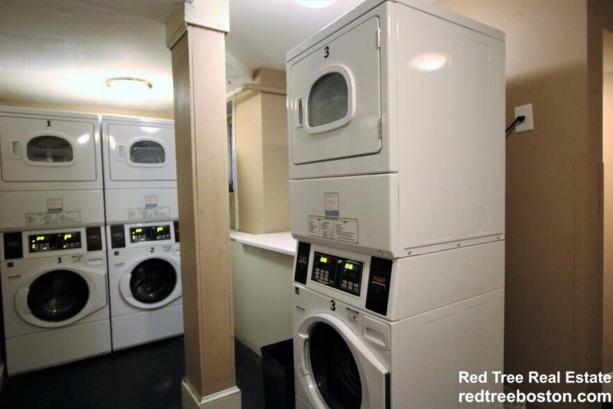 Building Photo - 384 Commonwealth Ave