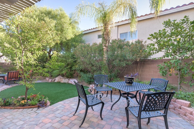 Building Photo - 7748 Jacaranda Hill Ct