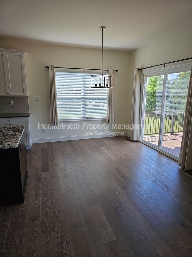 Building Photo - 521 Upper Ridgepointe Ct