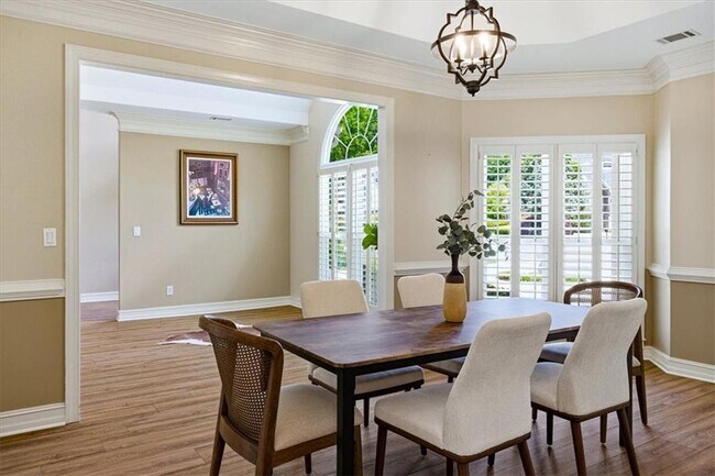 Building Photo - 210 Masters View Ct
