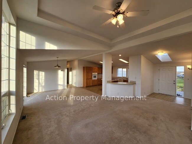 Building Photo - 3 bed 2 bath 2 car garage w/ great views in Sequim