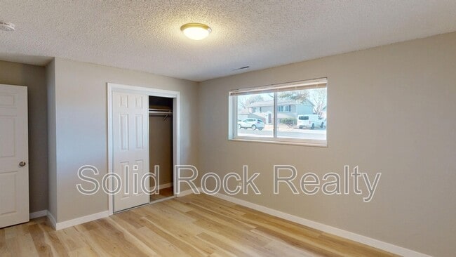 Building Photo - 1615 Shasta Dr