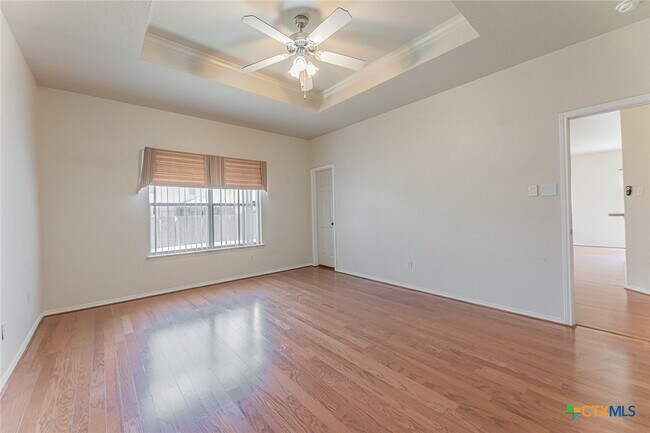 Building Photo - 514 Prospector Trl