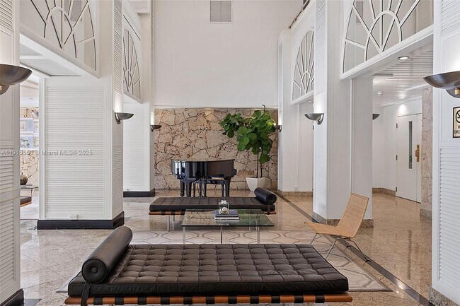 Building Photo - 780 NE 69th St