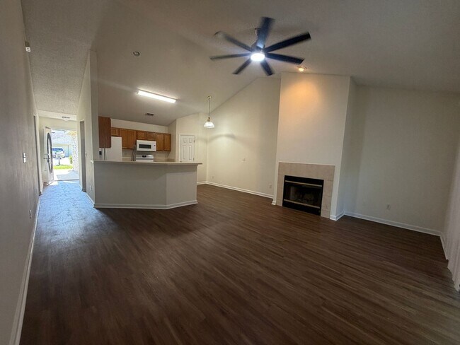 Building Photo - 9-B Wellham Ln.