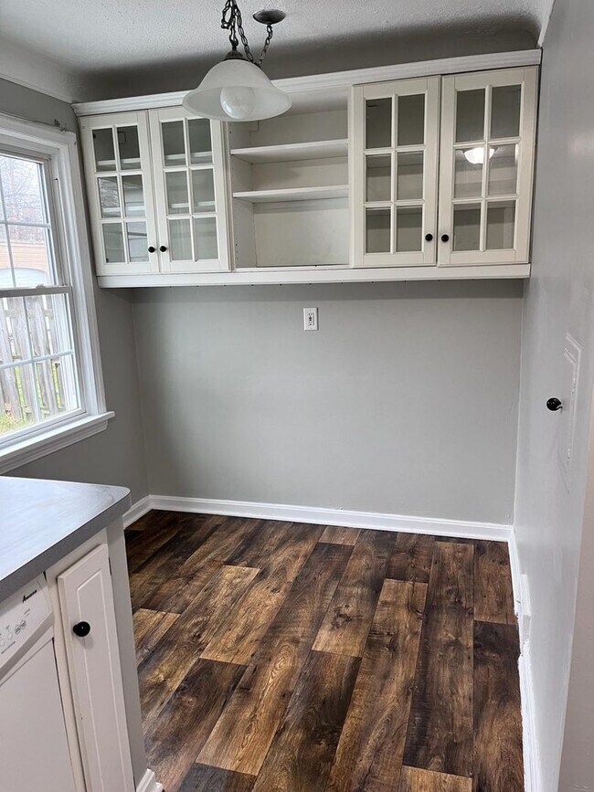 Building Photo - Welcome home!