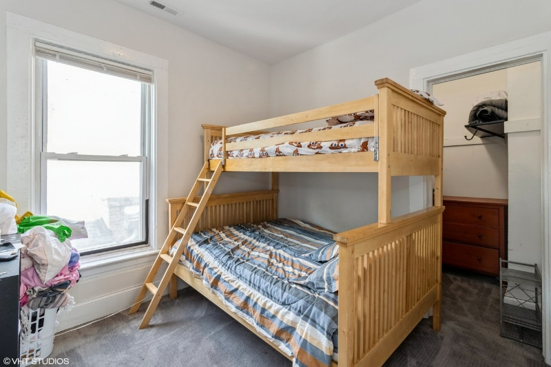 Building Photo - 2935 W Walnut St