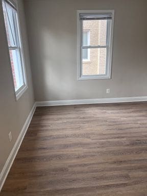 Building Photo - 8611 Flower Ave - Unit 1  - Sunny 2 Bed in Tacoma Park!  Pet’s Allowed! Parking!