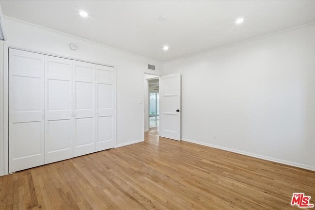 Building Photo - 12818 Hatteras St
