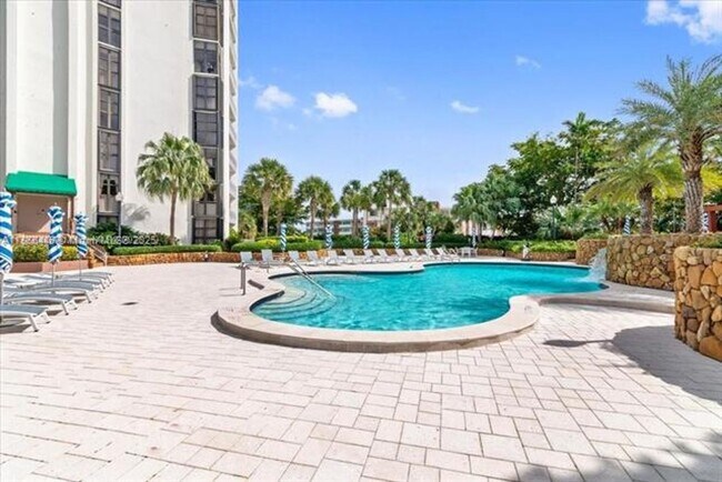 Building Photo - 4000 Towerside Terrace