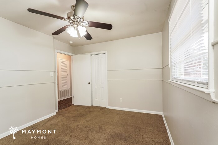 Building Photo - 2118 Cadden Rd