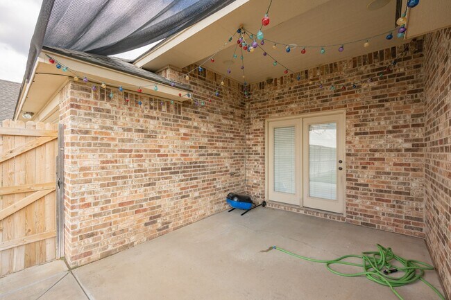 Building Photo - 3/2 in Hillside Terrace!