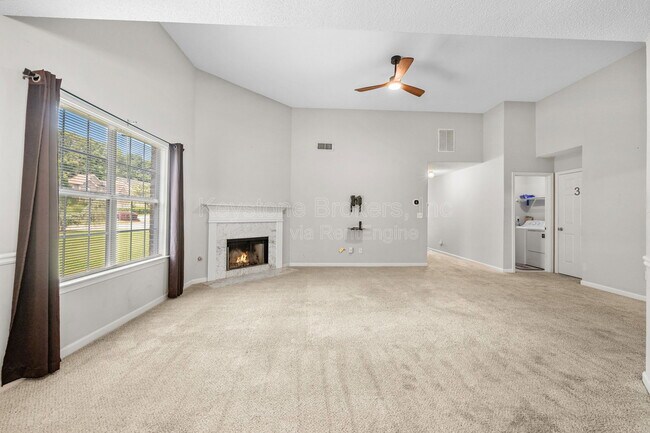 Building Photo - 110 Bellington Dr