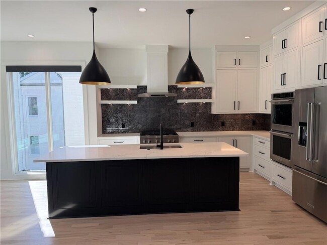 Building Photo - 2385 Nesbitt Dr NE