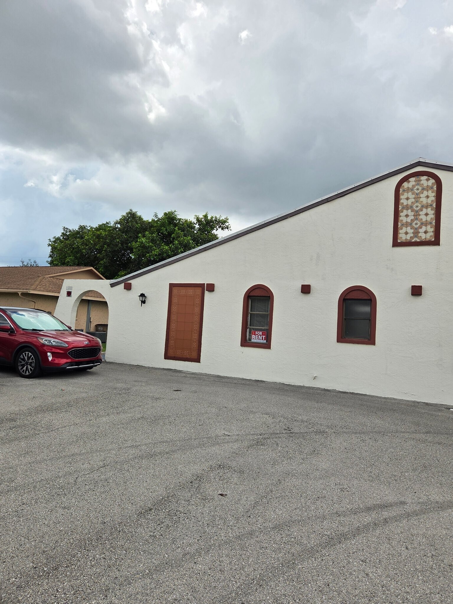 Building Photo - 1222 SE 8th St