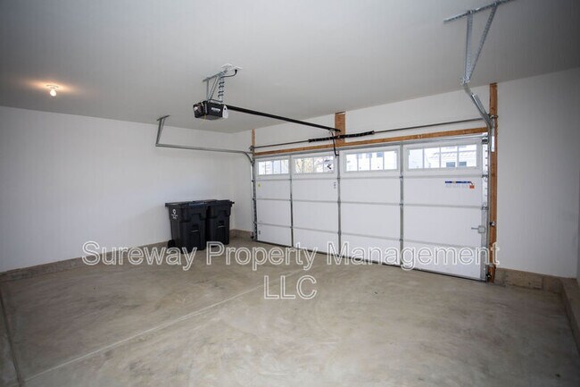 Building Photo - 7 Cole Pl