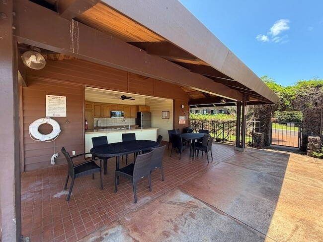 Building Photo - 4103 N Paua Way