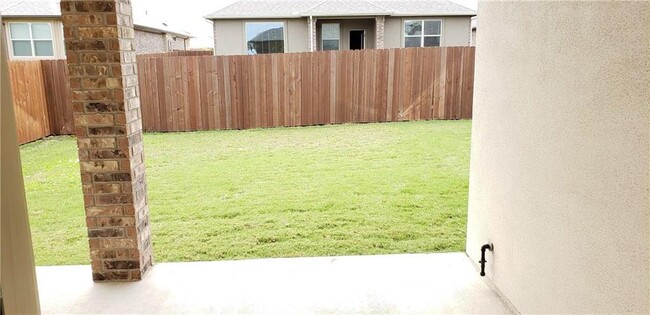 Building Photo - 16405 Pienza Dr