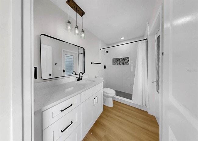 Building Photo - 6511 Santiago Ct