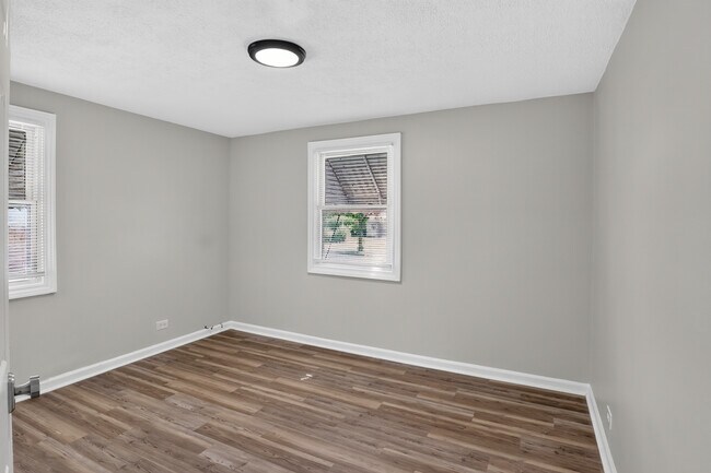 Building Photo - 9722 S Merrion Ave