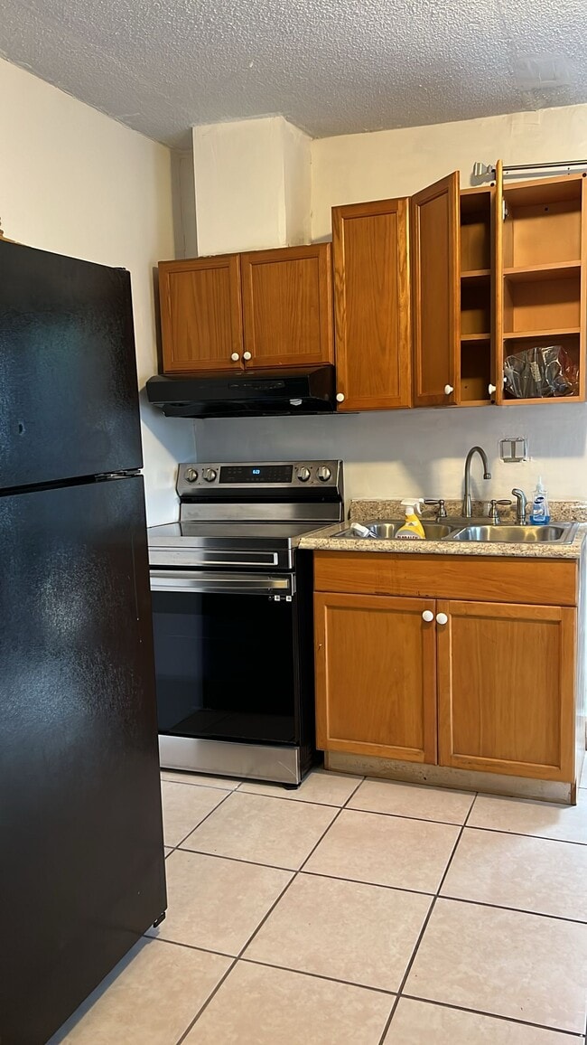 Building Photo - 785 NW 177th Terrace