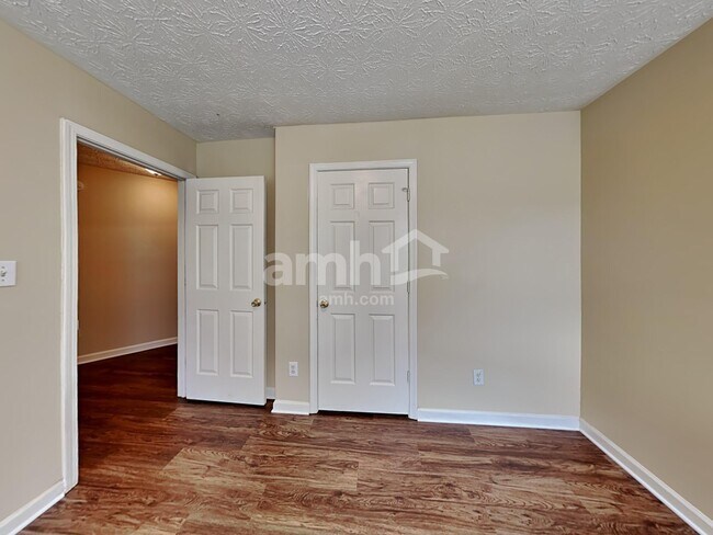 Building Photo - 2740 Avalon Meadows Ln