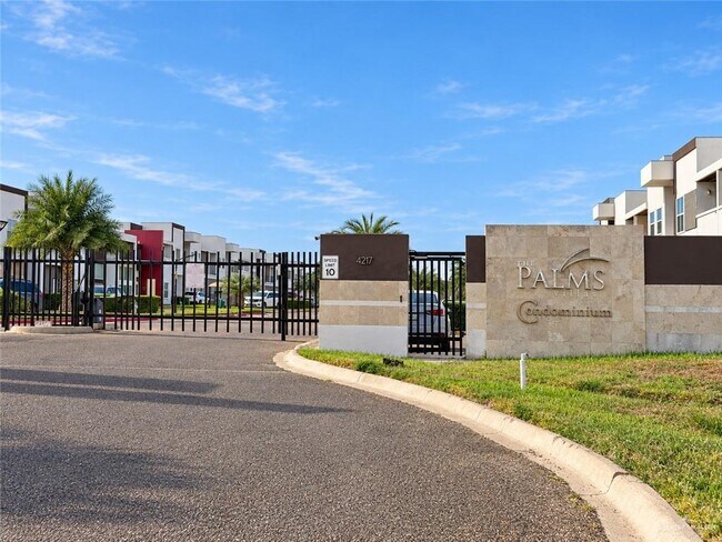 Building Photo - 4217 Colbath Ave