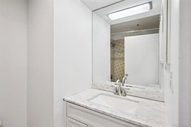 Building Photo - 3208 Villa at the Woods