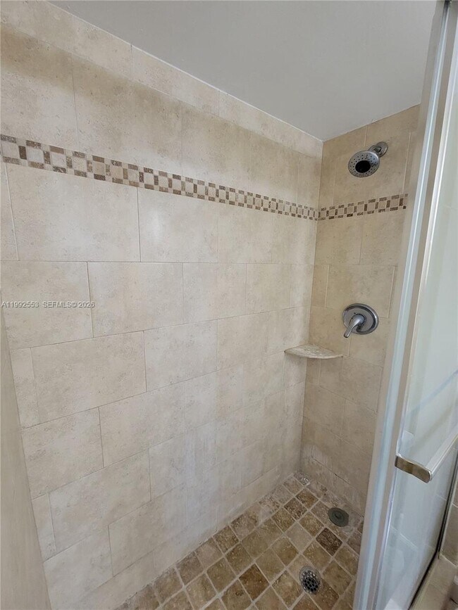 Building Photo - 2020 NE 135th St