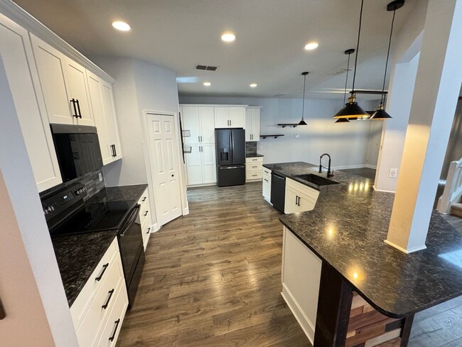 Building Photo - Spacious 4-bedroom, 3-bath POOL home in Cypress Springs! Pool Service INCLUDED!