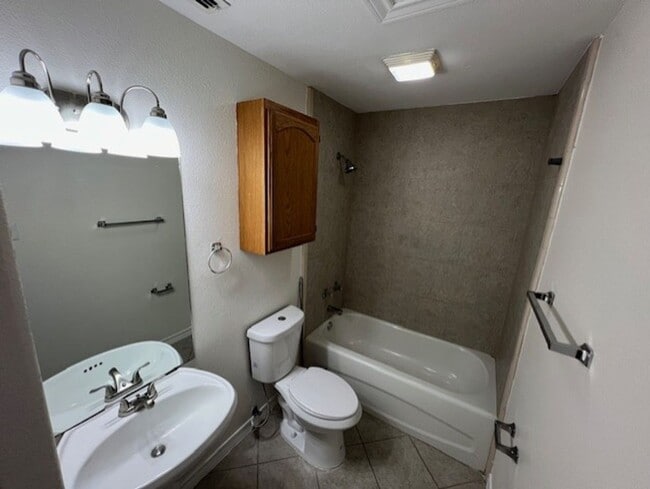 Building Photo - Availability at Ranchway!