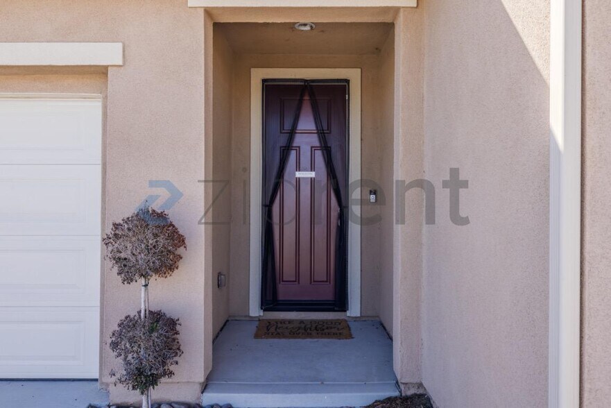 Building Photo - 30522 Rodriquez Lp